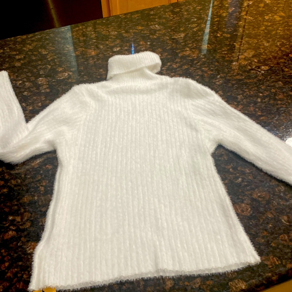 Adorable White Sweater NWT